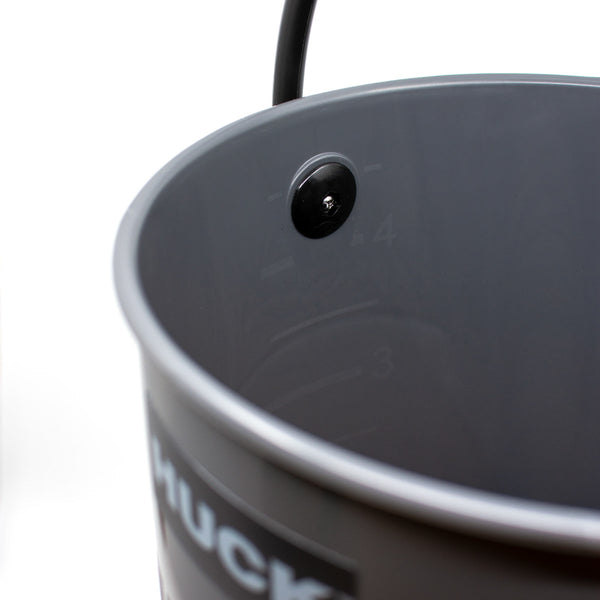 HUCK-BUCKET-Black-Ops-06