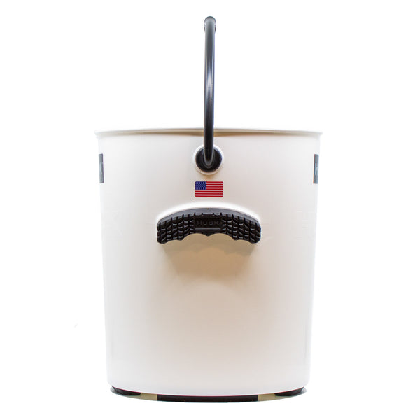HUCK-BUCKET-Tuxedo-03