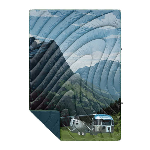 airstream-rumpl-blanket-flat