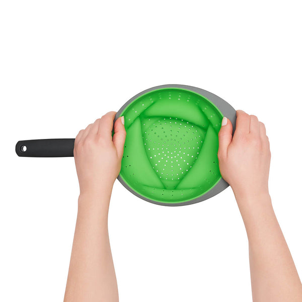oxo airstream two quart silicone collapsible strainer 2qt_4b