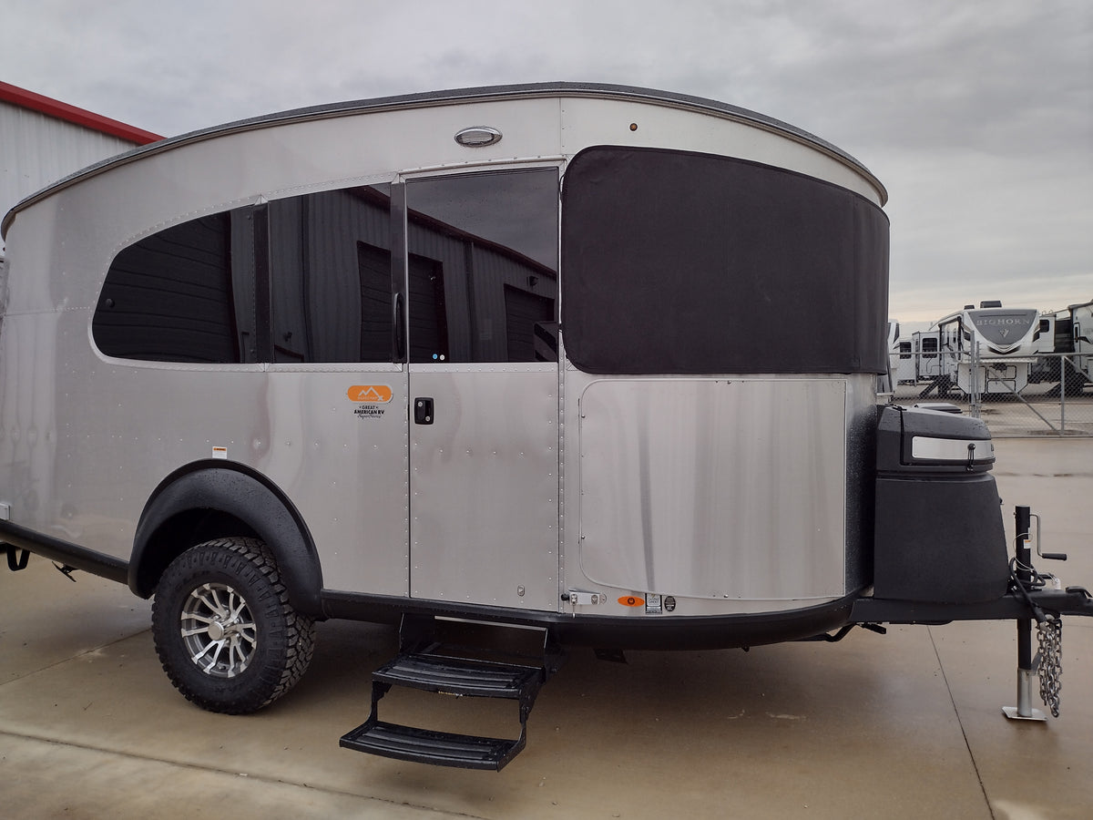 Basecamp Padded Window Protector – Airstream Supply Company