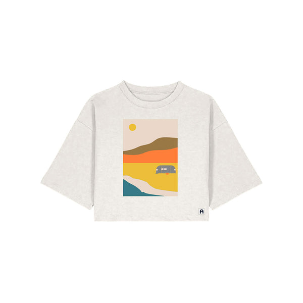 Airstream Dreamer Beach Scene Crop Tee